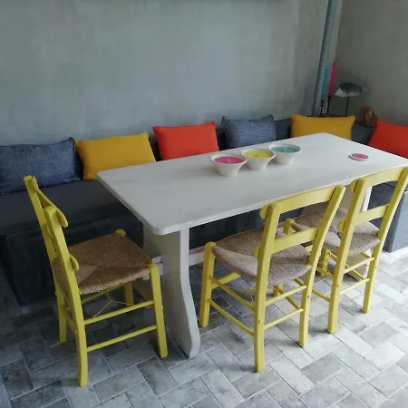 Apartment Helena Paralia Panteleimonos