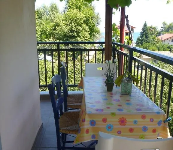 海伦娜公寓 帕拉利亚潘塔利莫诺斯