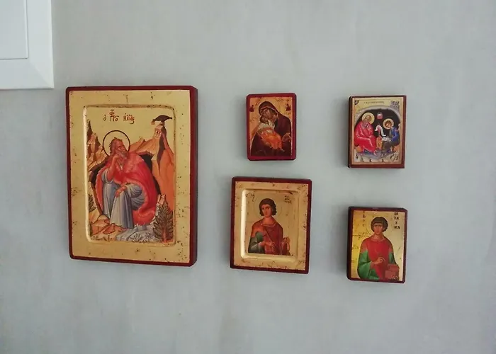 海伦娜公寓 帕拉利亚潘塔利莫诺斯